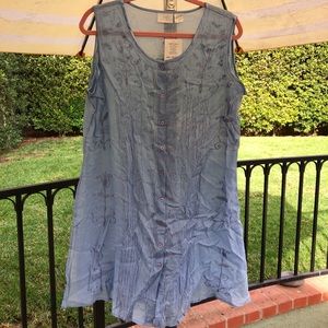 Women’s light blue tunic